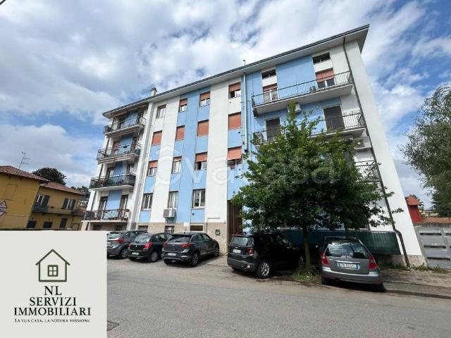 Appartamento in vendita a Gallarate, Lombardia