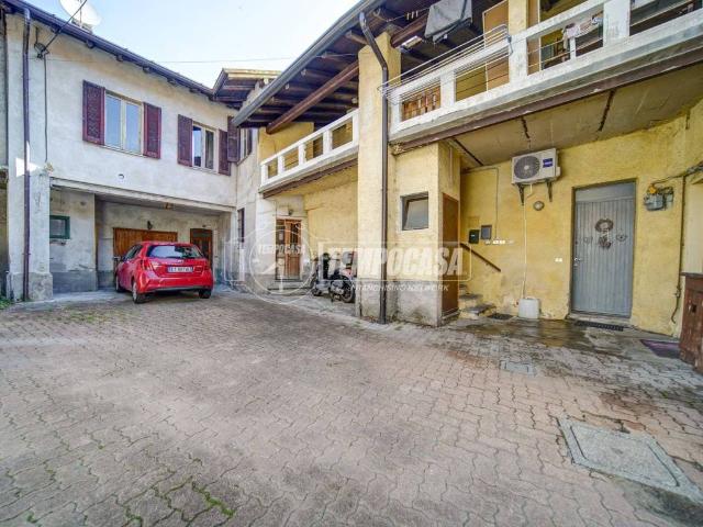 Appartamento in vendita a Galliate Lombardo, Lombardia
