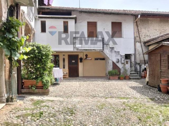 Appartamento in vendita a Galliate Lombardo, Lombardia
