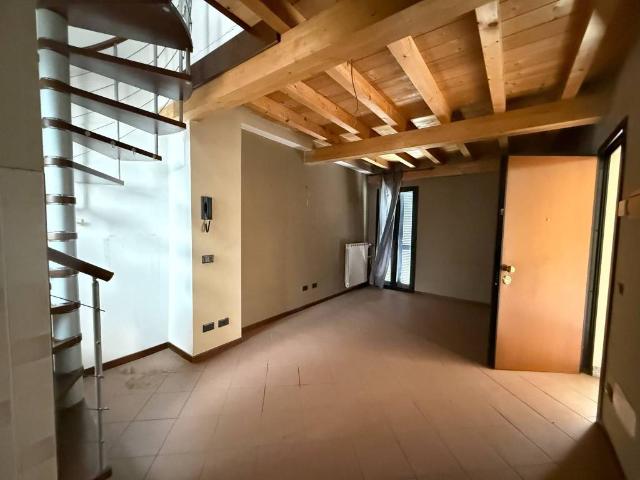 Appartamento in vendita a Piemonte, Novara