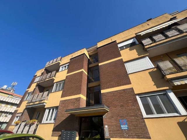 Appartamento in vendita a Bornate, Piemonte