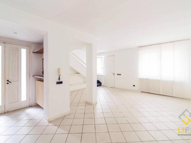 Appartamento in vendita a Porta San Pietro, Piemonte