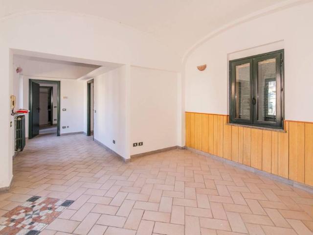 Appartamento in vendita a Galliate, Novara