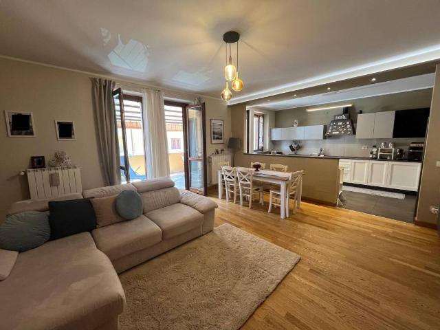 Appartamento in vendita a Borgo, Galliate