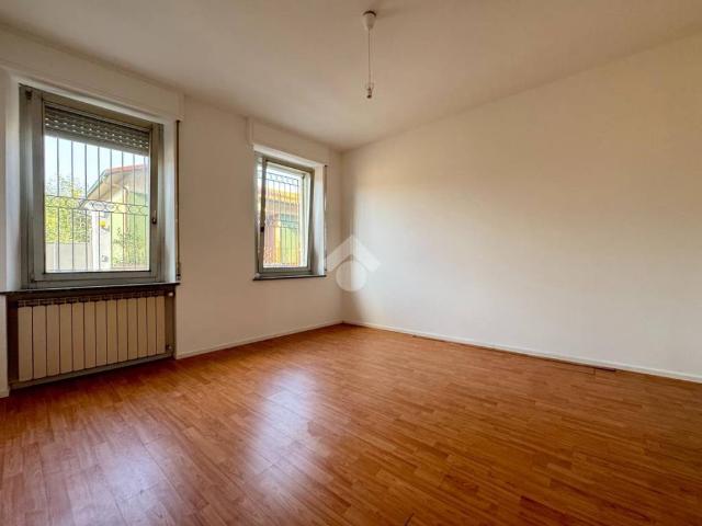 Appartamento in vendita a Galliate, Novara