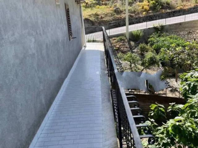Appartamento in vendita a Gallodoro, Sicilia