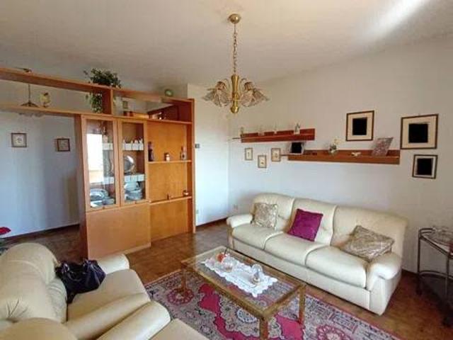 Appartamento in vendita a Gambassi Terme, Firenze