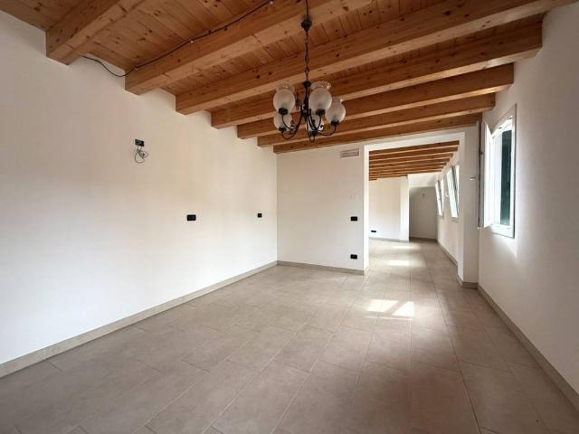 Appartamento in vendita a Gambellara, Veneto
