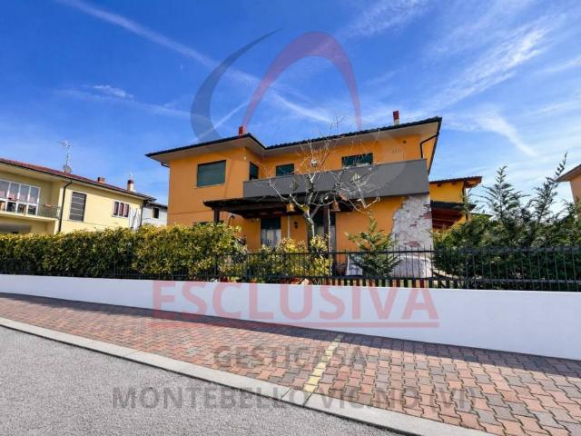 Appartamento in vendita a Gambellara, Veneto