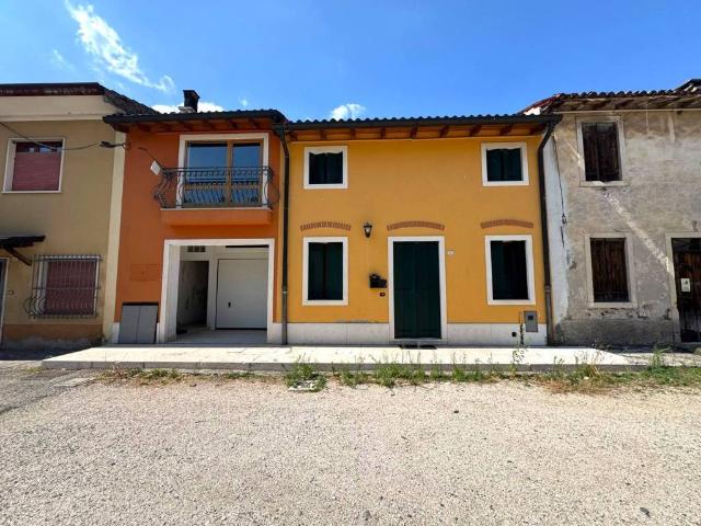 Appartamento in vendita a Gambellara, Veneto