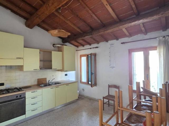 Appartamento in vendita a Gambellara, Vicenza