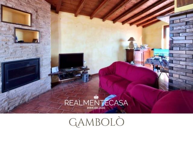Appartamento in vendita a Gambolò, Lombardia
