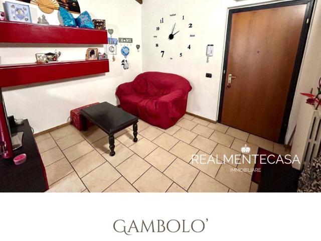 Appartamento in vendita a Gambolò, Pavia