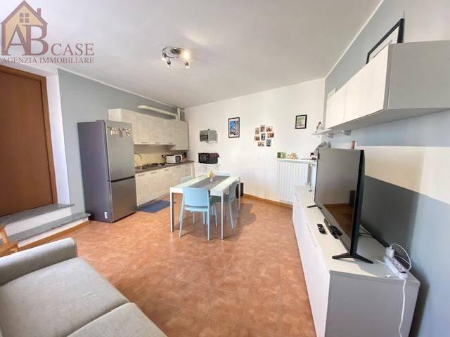 Appartamento in vendita a Gambolò, Lombardia