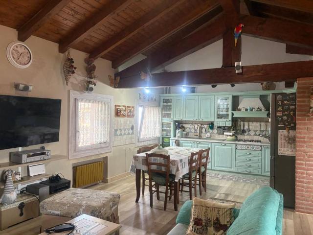 Appartamento in vendita a Gambolò, Lombardia