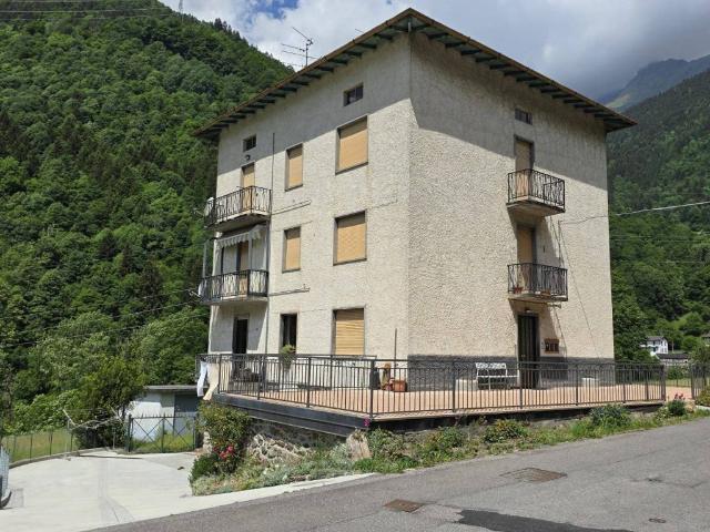 Appartamento in vendita a Gandellino, Lombardia