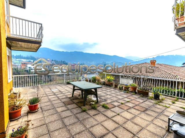 Appartamento in vendita a Gandino, Lombardia