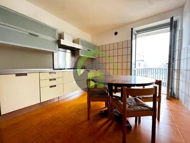 Appartamento in vendita a Gandino, Lombardia