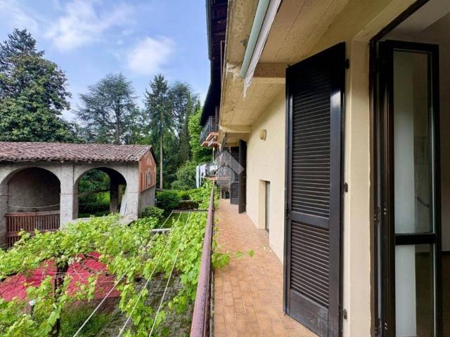 Appartamento in vendita a Gandino, Lombardia