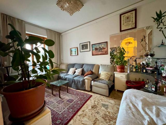 Appartamento in vendita a Santa Maria Rossa, Garbagnate Milanese