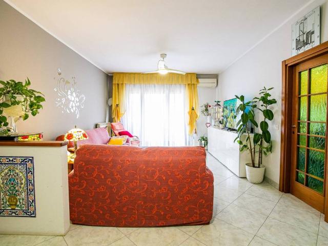 Appartamento in vendita a Santa Maria Rossa, Garbagnate Milanese