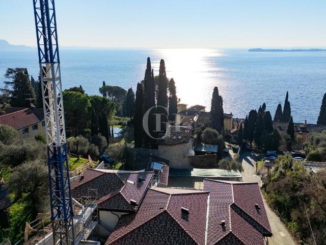 Appartamento in vendita a Comunità Montana Parco Alto Garda bresciano, Gardone Riviera