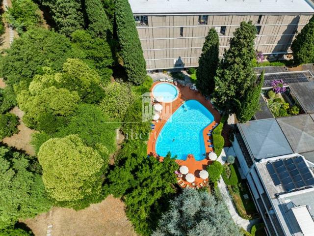 Appartamento in vendita a Comunità Montana Parco Alto Garda bresciano, Gardone Riviera