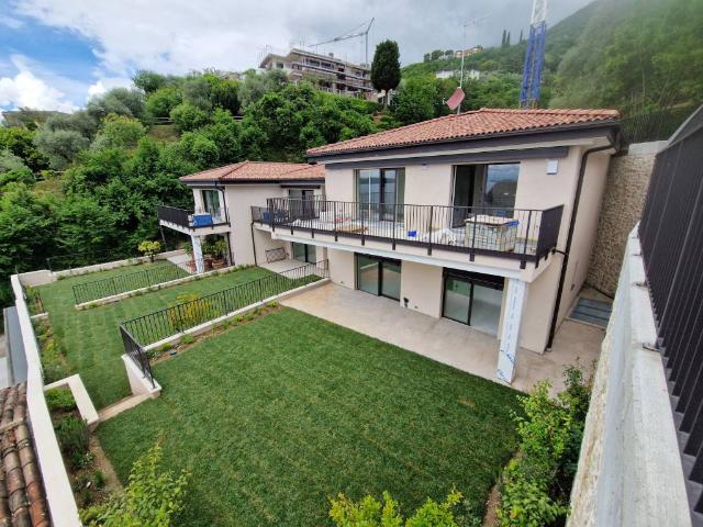 Appartamento in vendita a Comunità Montana Parco Alto Garda bresciano, Gardone Riviera
