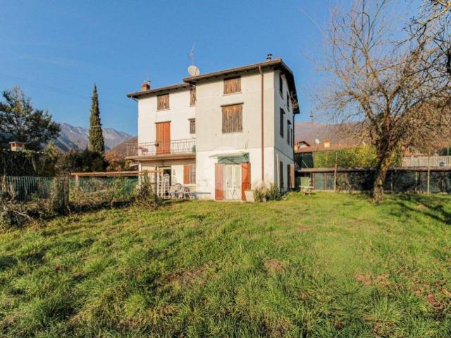 Appartamento in vendita a Comunità Montana Parco Alto Garda bresciano, Gardone Riviera