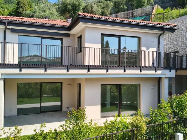 Appartamento in vendita a Comunità Montana Parco Alto Garda bresciano, Gardone Riviera