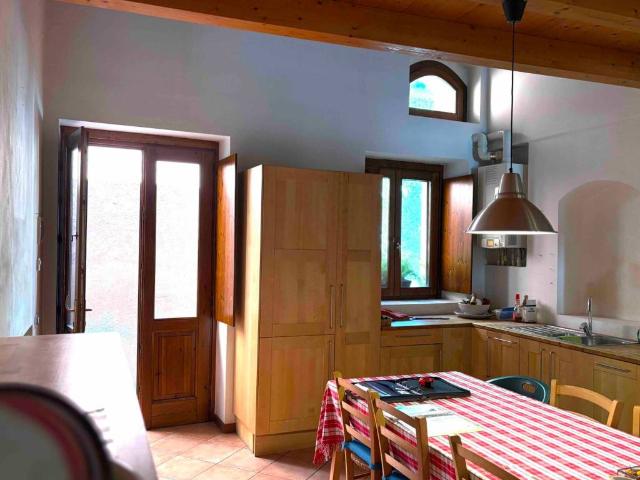 Appartamento in vendita a Comunità Montana Parco Alto Garda bresciano, Gardone Riviera