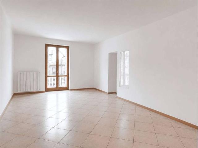 Appartamento in vendita a Comunità Montana Parco Alto Garda bresciano, Gardone Riviera