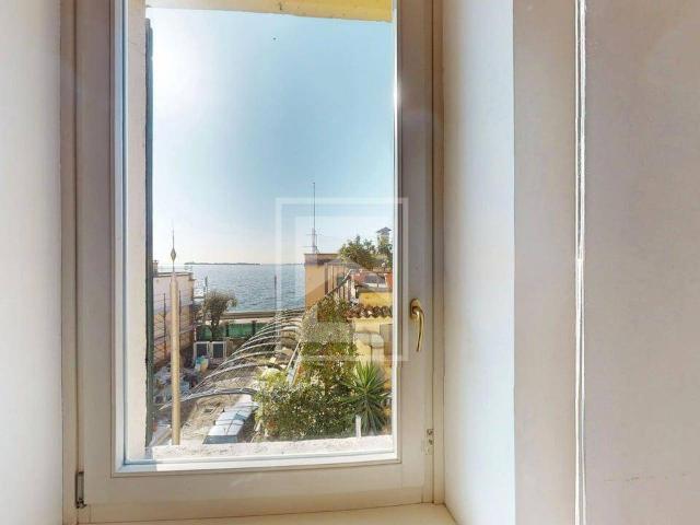 Appartamento in vendita a Comunità Montana Parco Alto Garda bresciano, Gardone Riviera