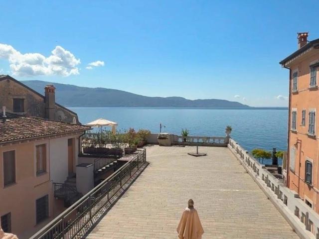 Appartamento in vendita a Comunità Montana Parco Alto Garda bresciano, Gargnano