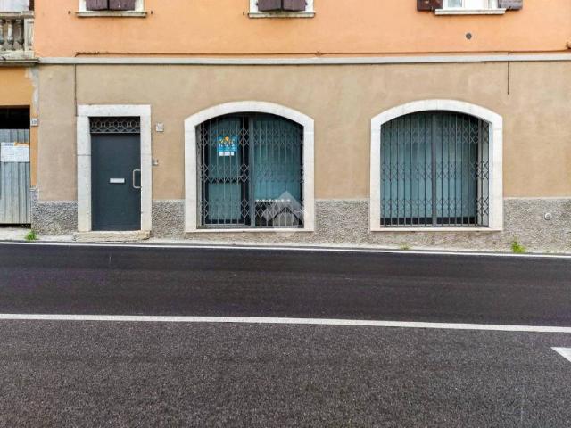 Appartamento in vendita a Comunità Montana Parco Alto Garda bresciano, Gargnano