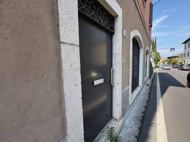 Appartamento in vendita a Comunità Montana Parco Alto Garda bresciano, Gargnano