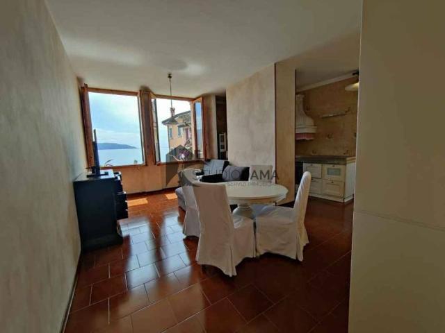 Appartamento in vendita a Comunità Montana Parco Alto Garda bresciano, Gargnano