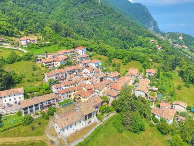 Appartamento in vendita a Comunità Montana Parco Alto Garda bresciano, Gargnano