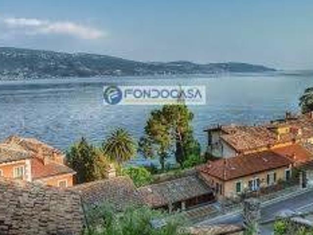 Appartamento in vendita a Villa, Gargnano
