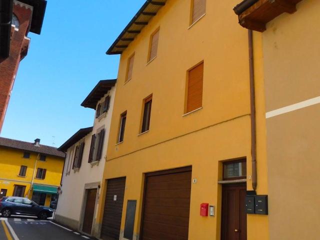 Appartamento in vendita a Garlasco, Lombardia