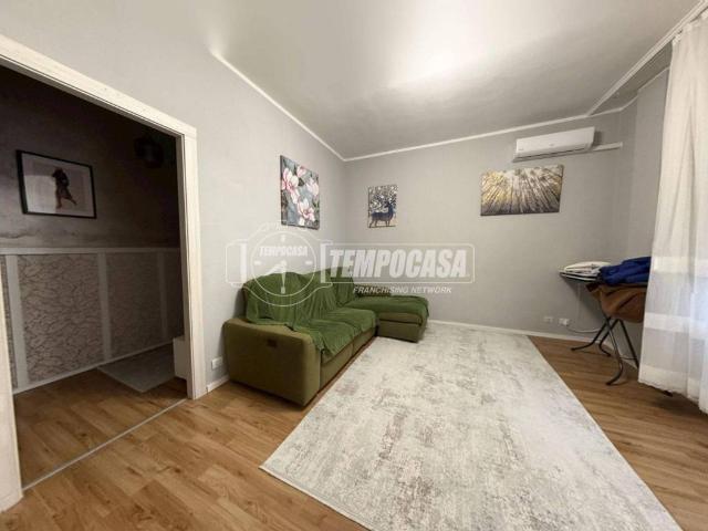 Appartamento in vendita a Garlasco, Lombardia