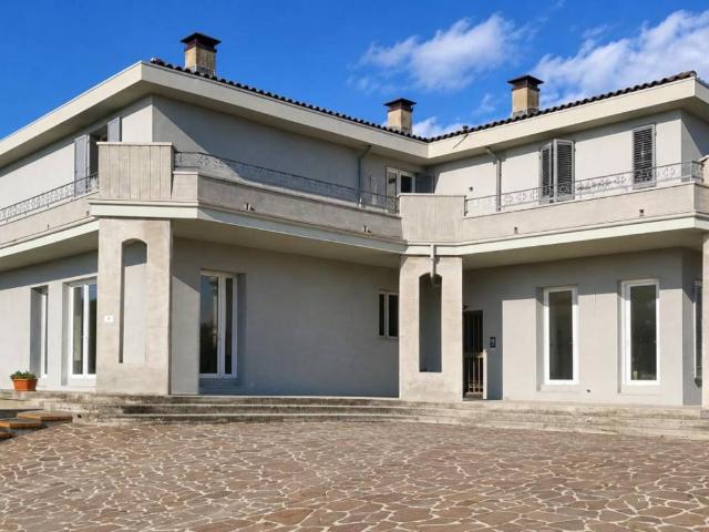 Appartamento in vendita a Val d’Enza, Re