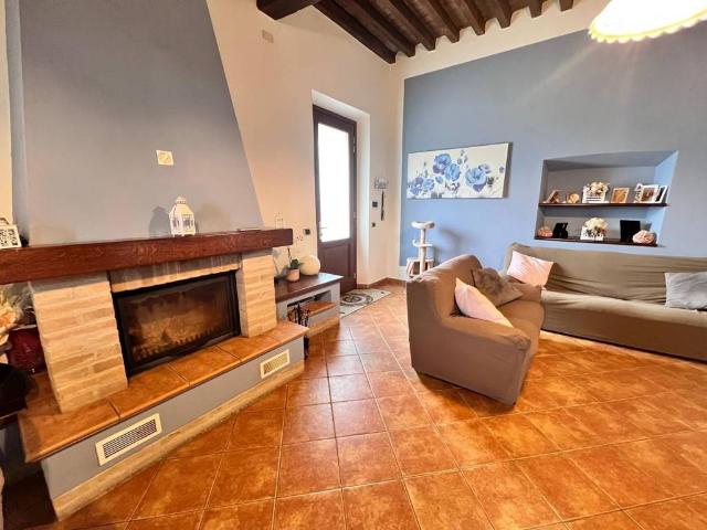 Appartamento in vendita a Val d’Enza, Re