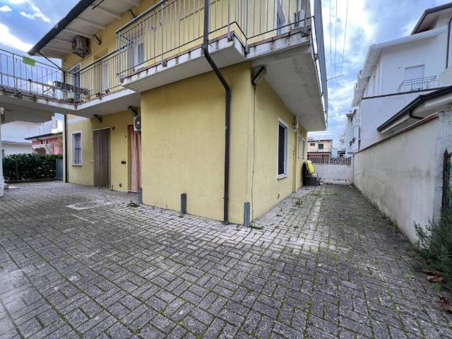 Appartamento in vendita a Gatteo a Mare, Gatteo