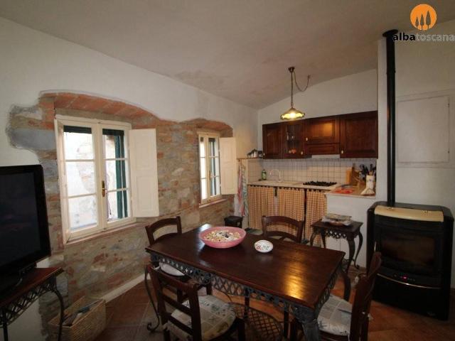 Appartamento in vendita a Bivio Di Ravi, Toscana