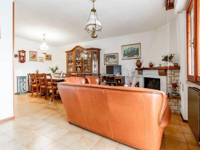 Appartamento in vendita a Bivio Di Ravi, Toscana