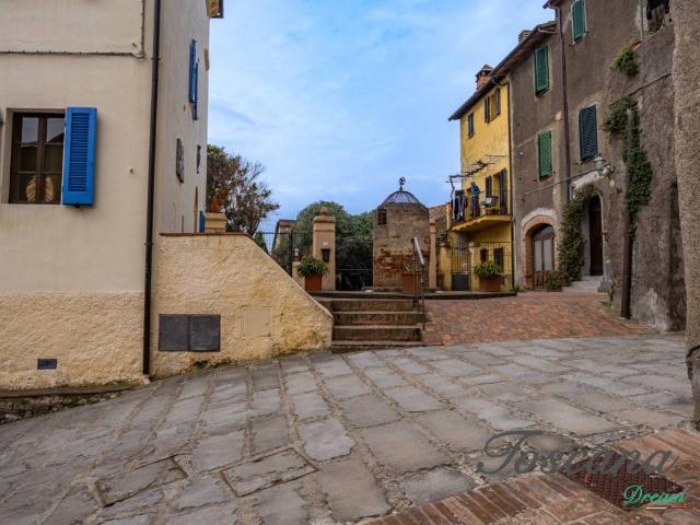 Appartamento in vendita a Bivio Di Ravi, Toscana