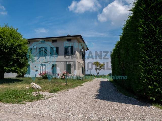 Appartamento in vendita a Gazoldo Degli Ippoliti, Lombardia
