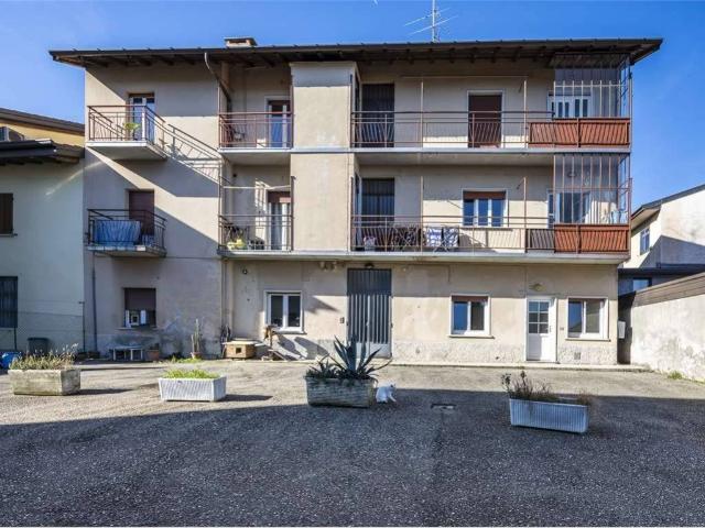 Appartamento in vendita a Gazzada Schianno, Schianno