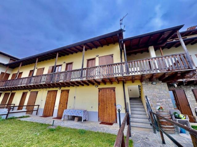Appartamento in vendita a Catabione, Gazzaniga